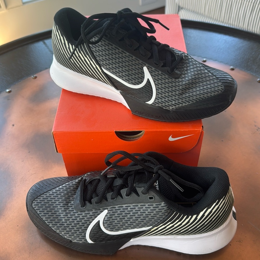 Nike Zoom Vapor Pro 2 HC Black and White Size 9